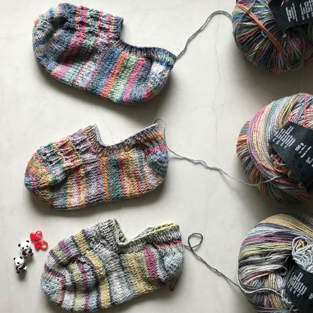 ラナグロッサ コットンバンブーリモーネで靴下3種 色と編地の比較 | petit3 編み物倶楽部